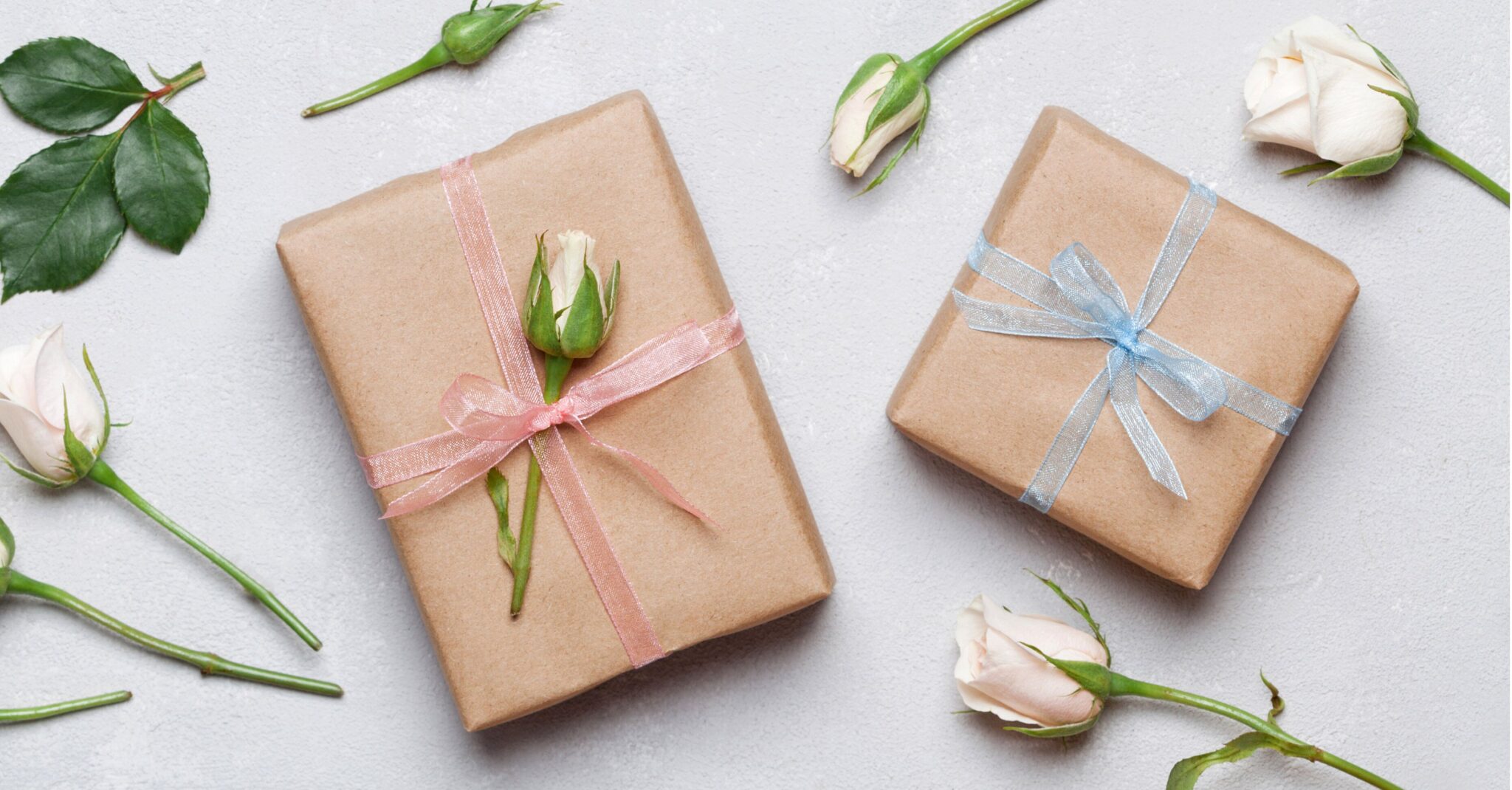 11 Incredible Gifts for Newlyweds Which Will Cheer Them Up!