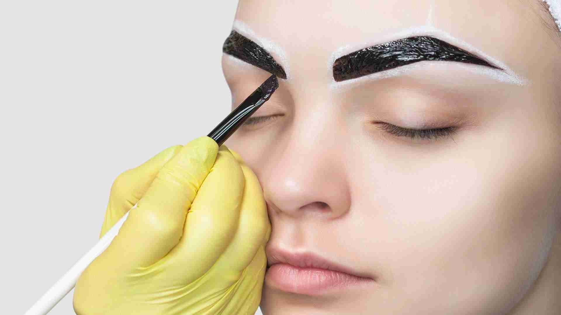 Eye-Brow Tinting