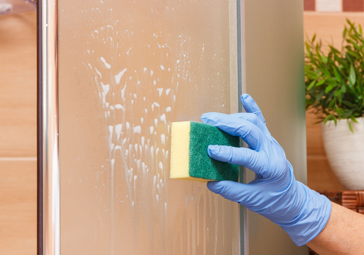 How to Clean Glass Shower Door 