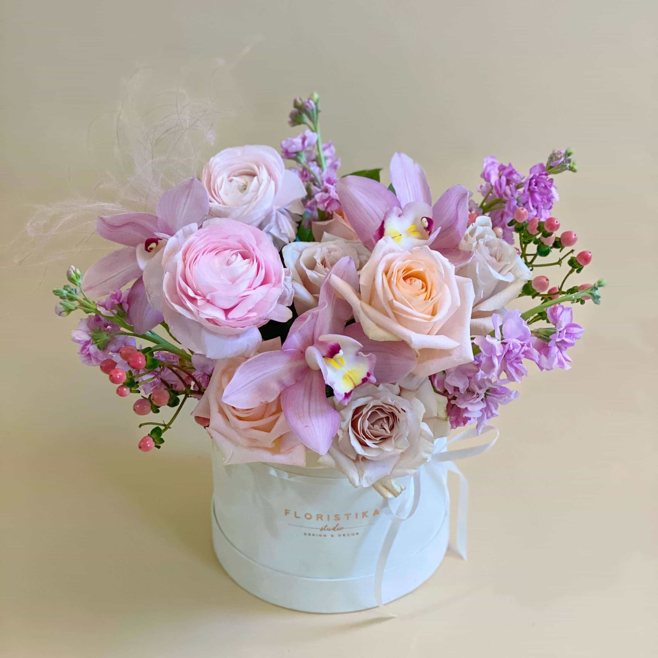 hatbox flowers 