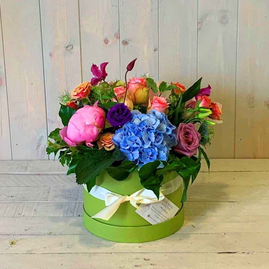 hatbox flowers 