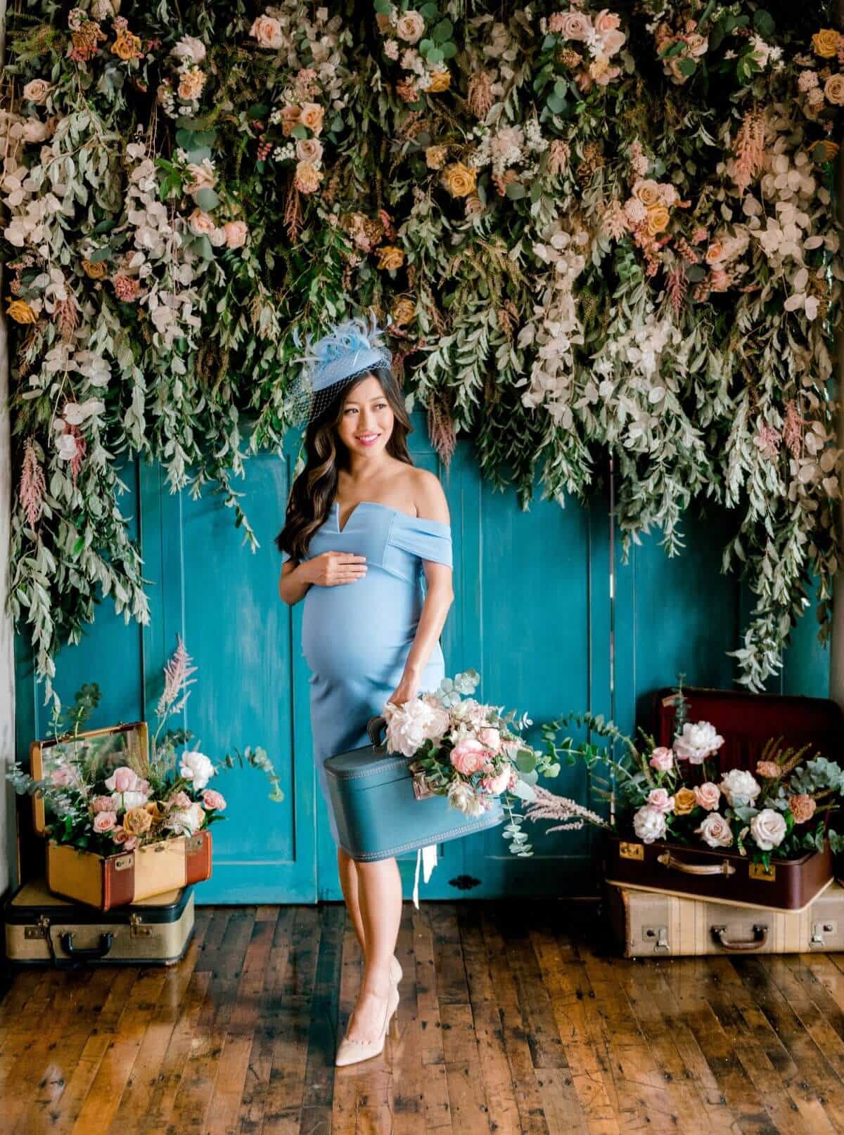 Baby Shower Outfits Ideas for Moms 