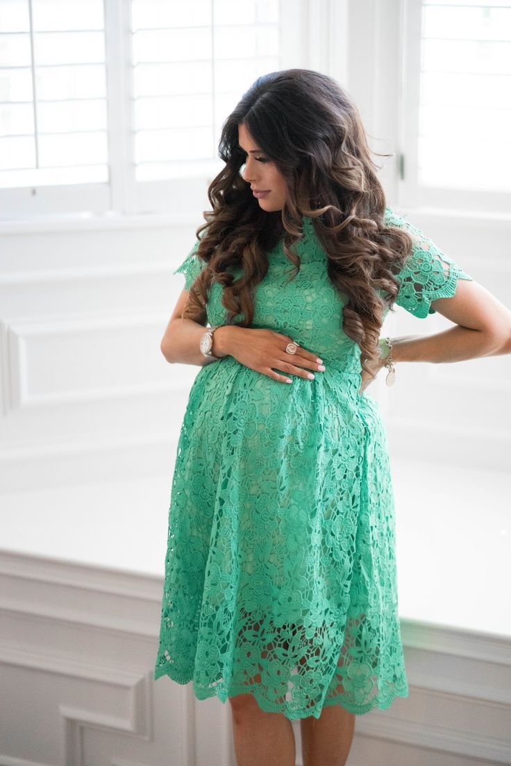 Baby Shower Outfits Ideas for Moms 