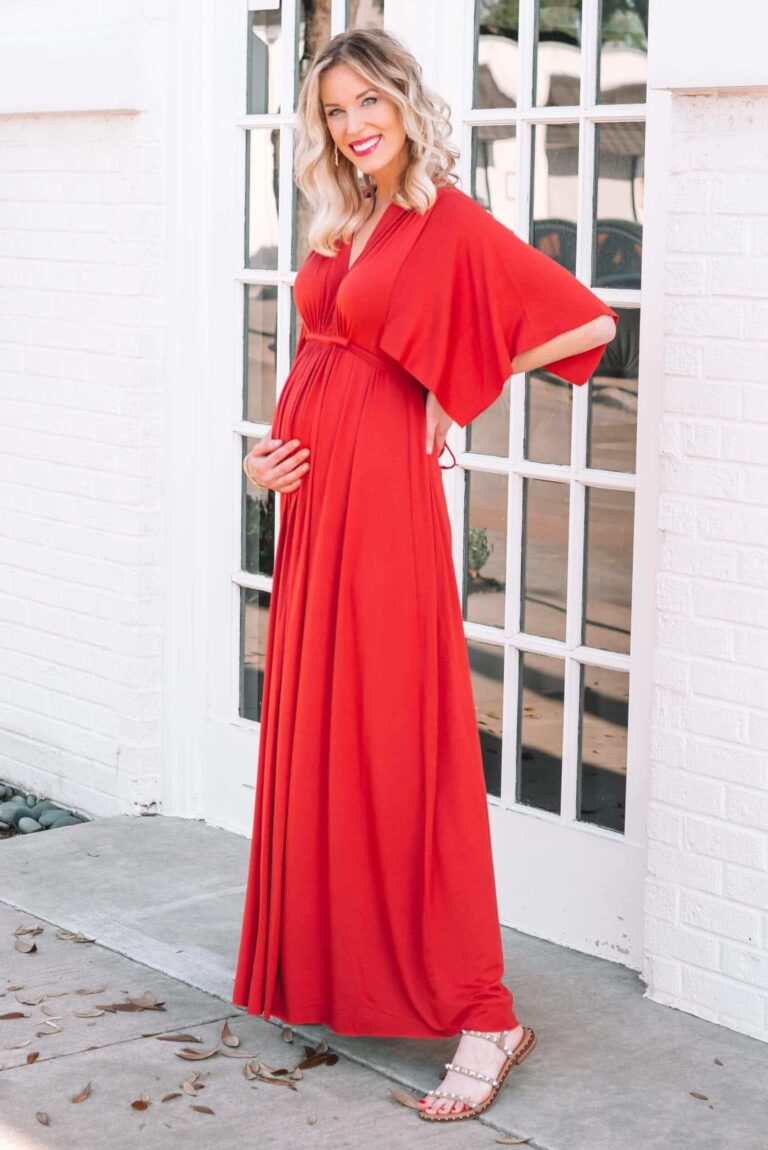 10+ Trendy Baby Shower Outfits Ideas for Moms Live Enhanced