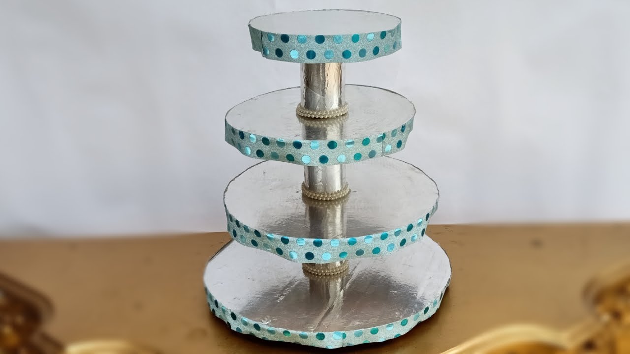 DIY Cake Stand 