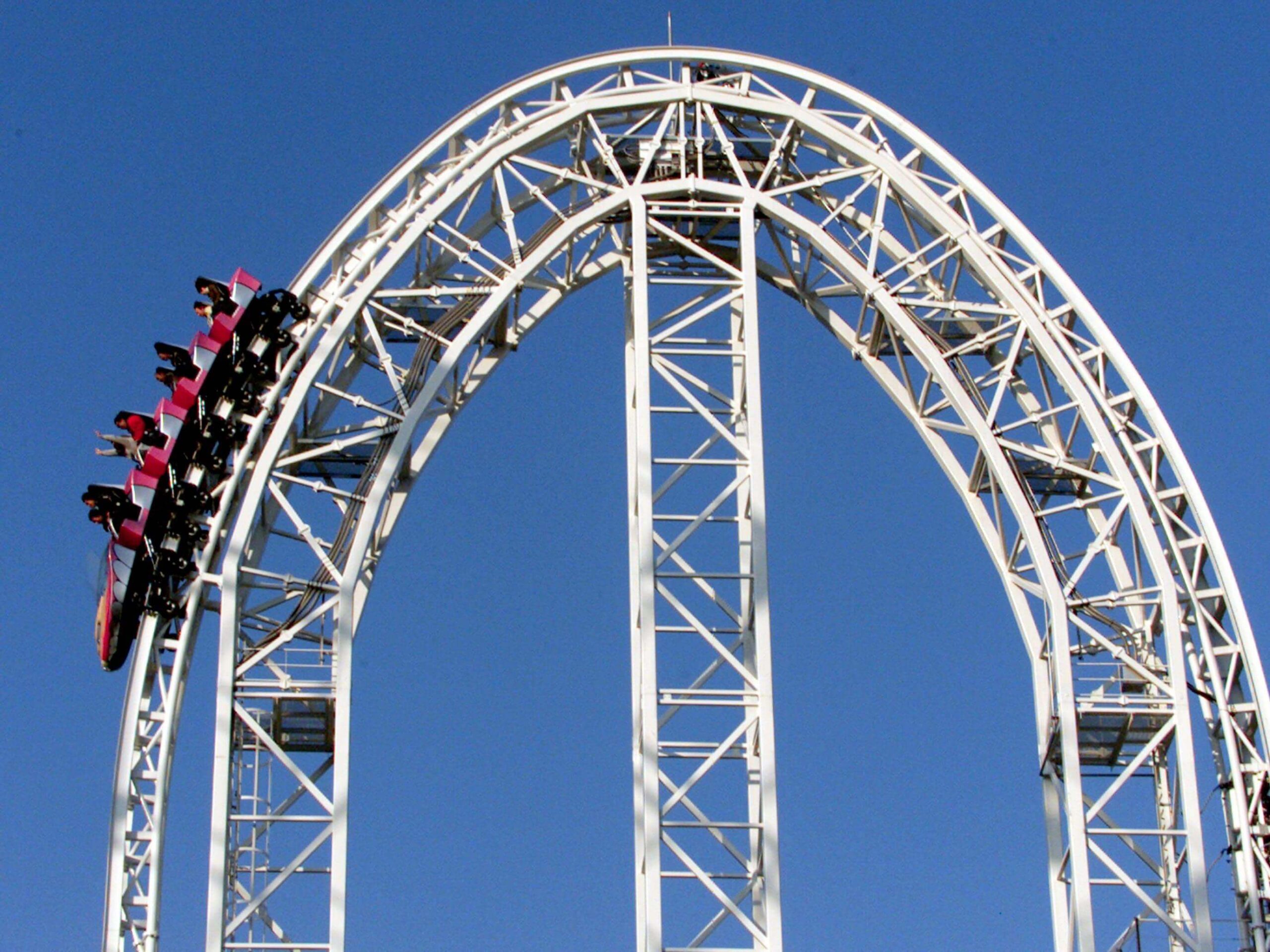 WORLD'S FASTEST ROLLER COASTER IS SUSPENDED 