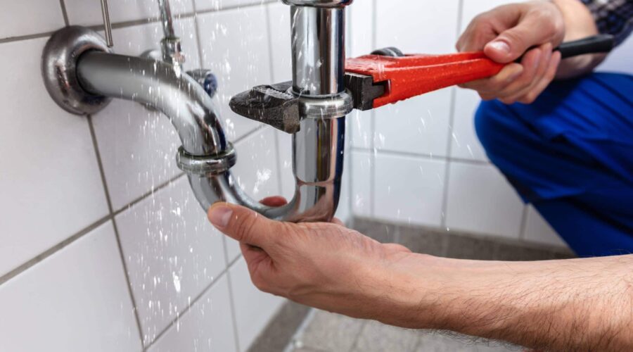 Avoid DIY For Emergency Plumbing Situations