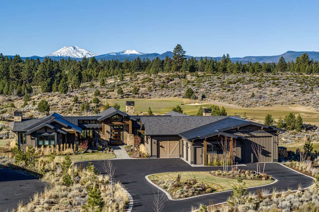 Design Considerations for Custom Mountain Homes 