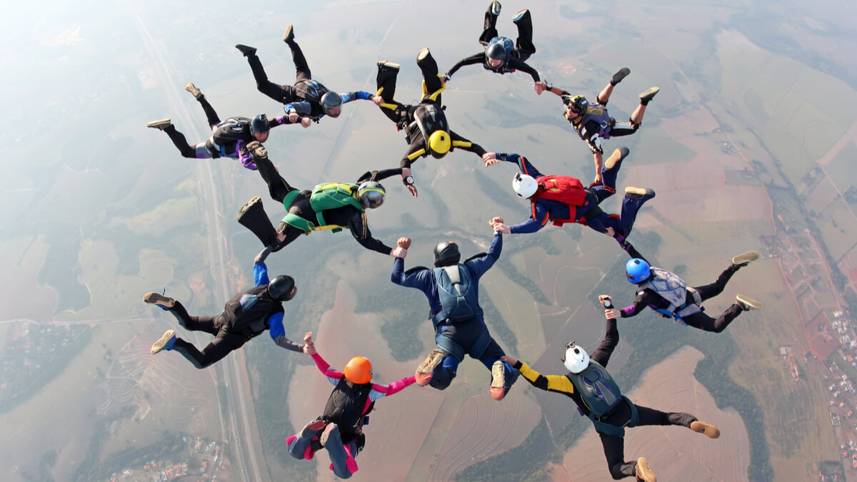 sky diving places 