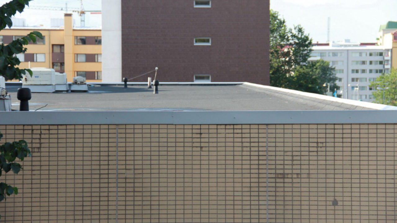 Find A Leak In A Flat Roof 