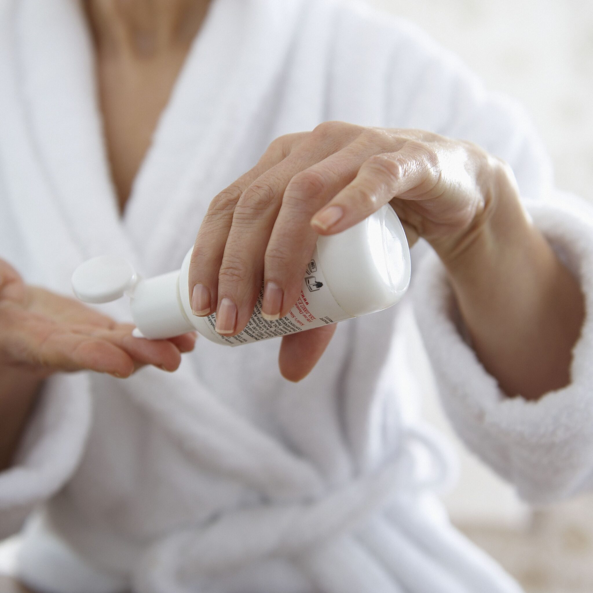 How to Use Benzoyl Peroxide Wash to Deal With Persistent Acne