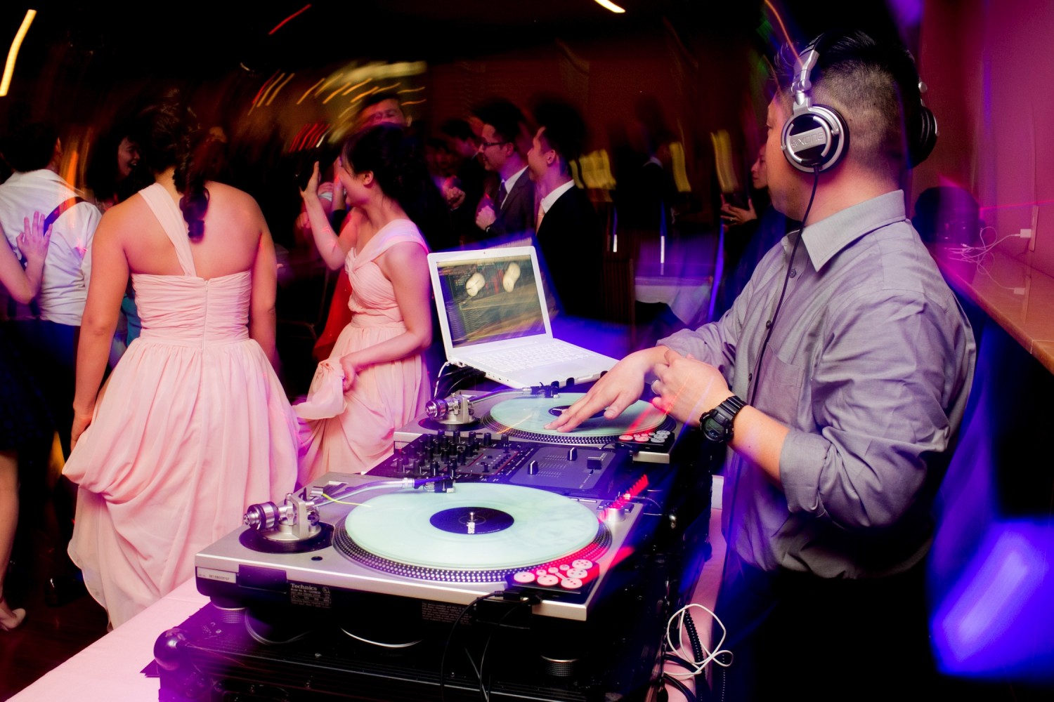 Become a Great Wedding DJ 