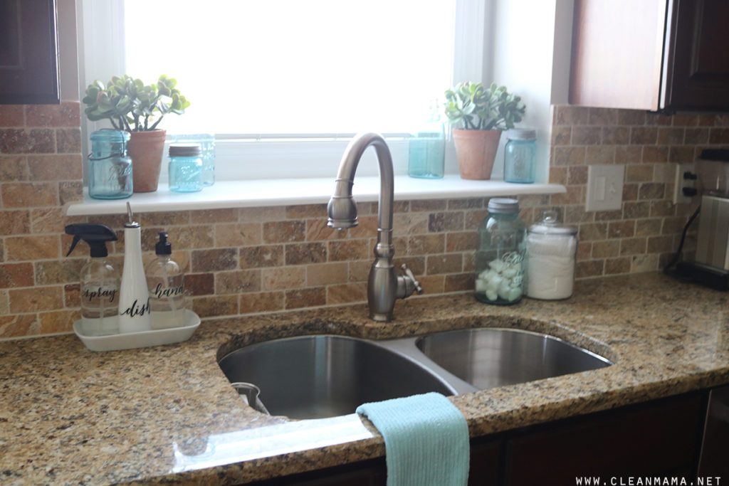 Best Way to Clean Kitchen Counters 