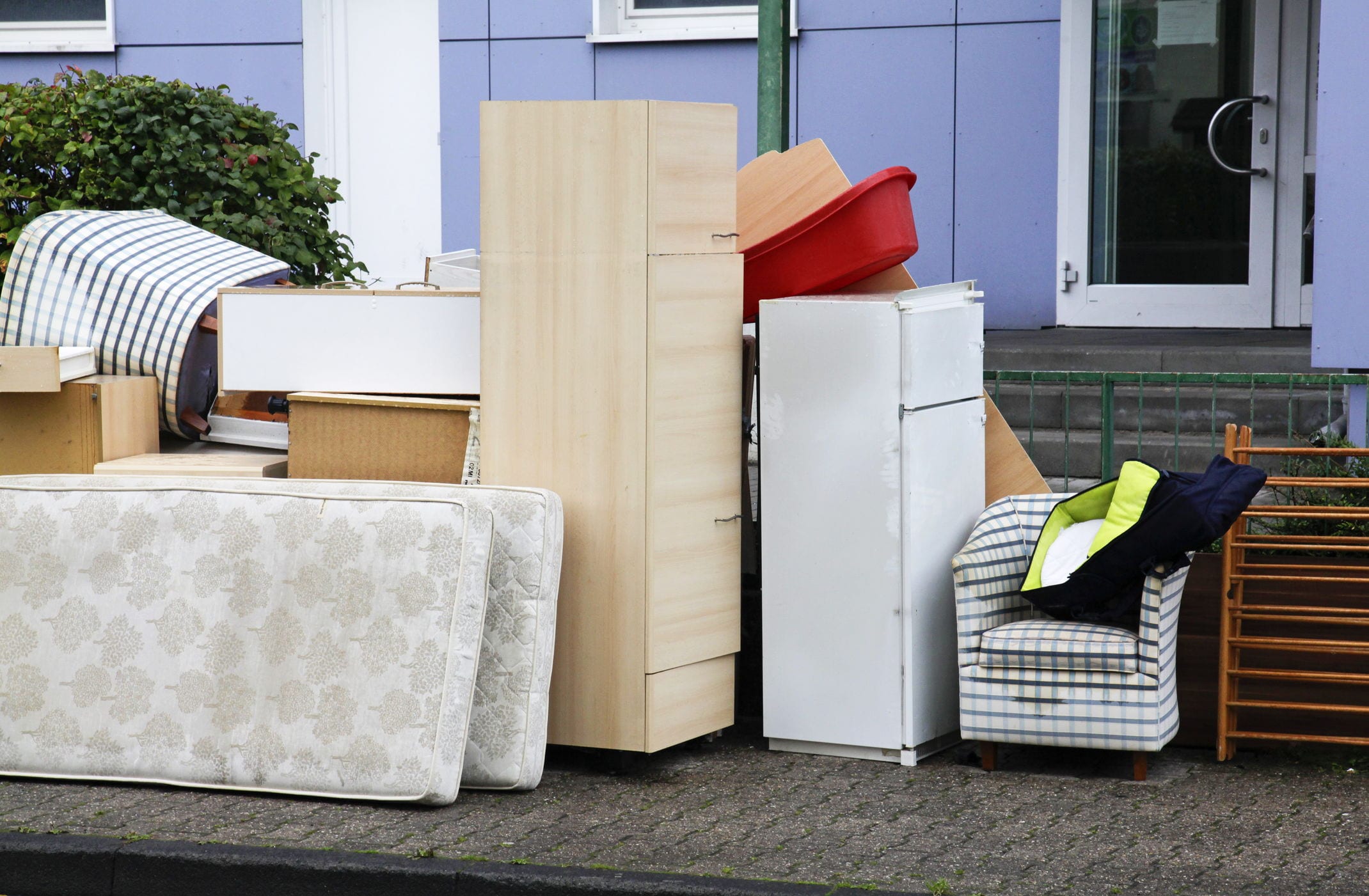 Dispose of Furniture When Moving 