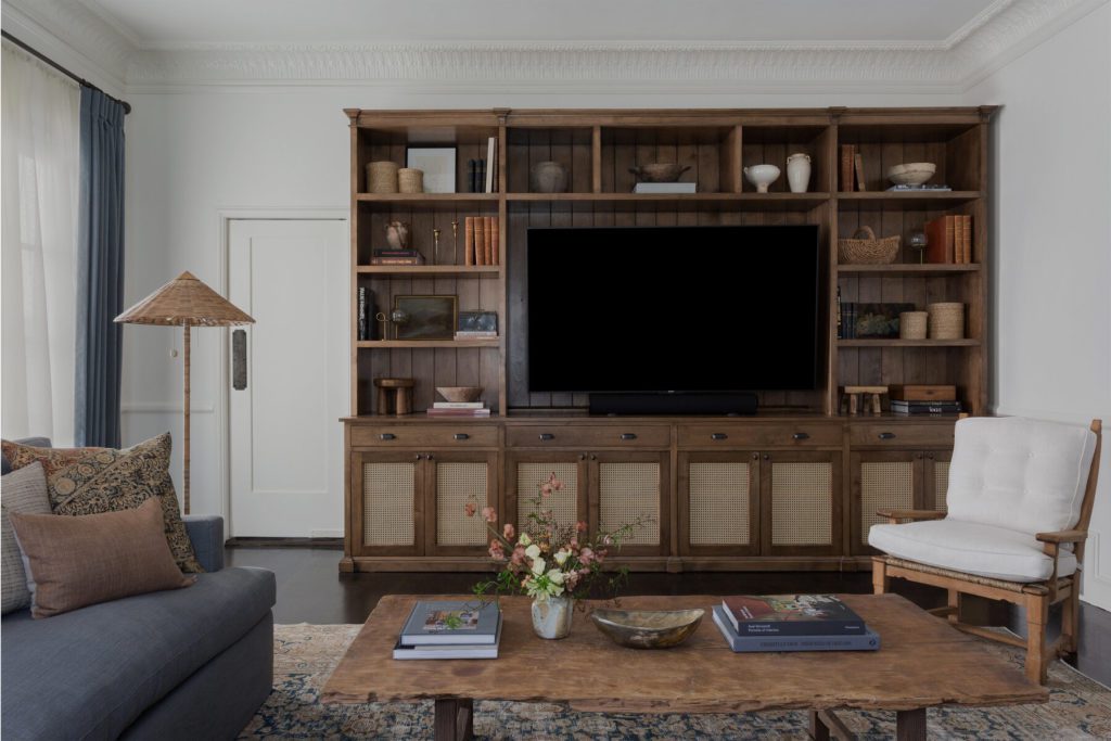 Decorate Your Basement and Turn it Into an Entertainment Center 