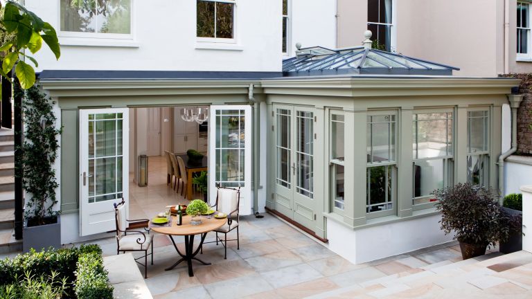 Home Conservatory Decor