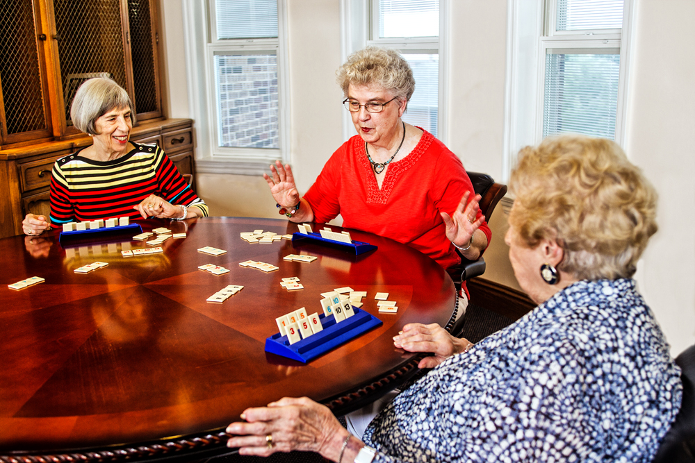 start Making Friends in Senior Living Community 