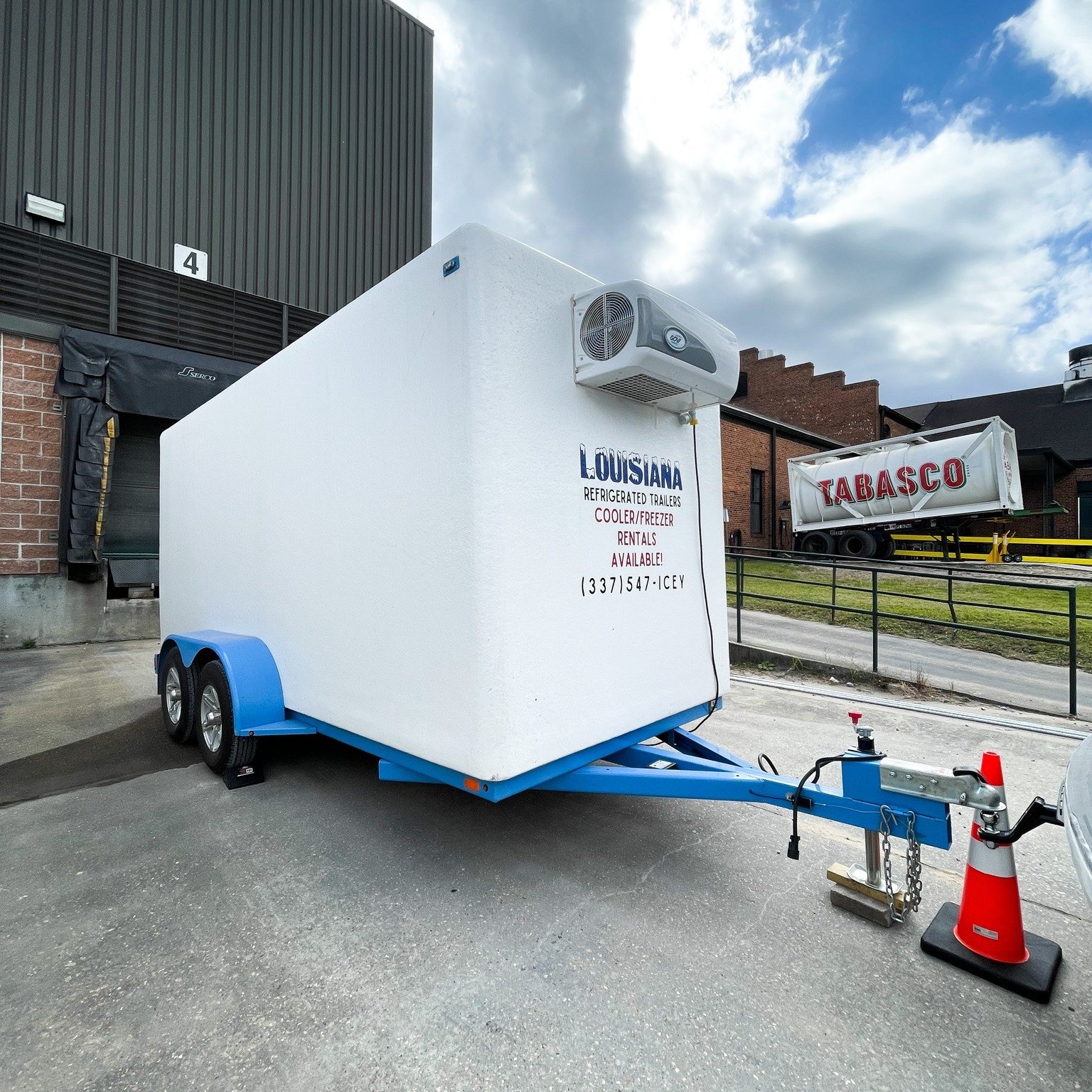 Emergency Freezer Trailer Hire Can Save the Day 