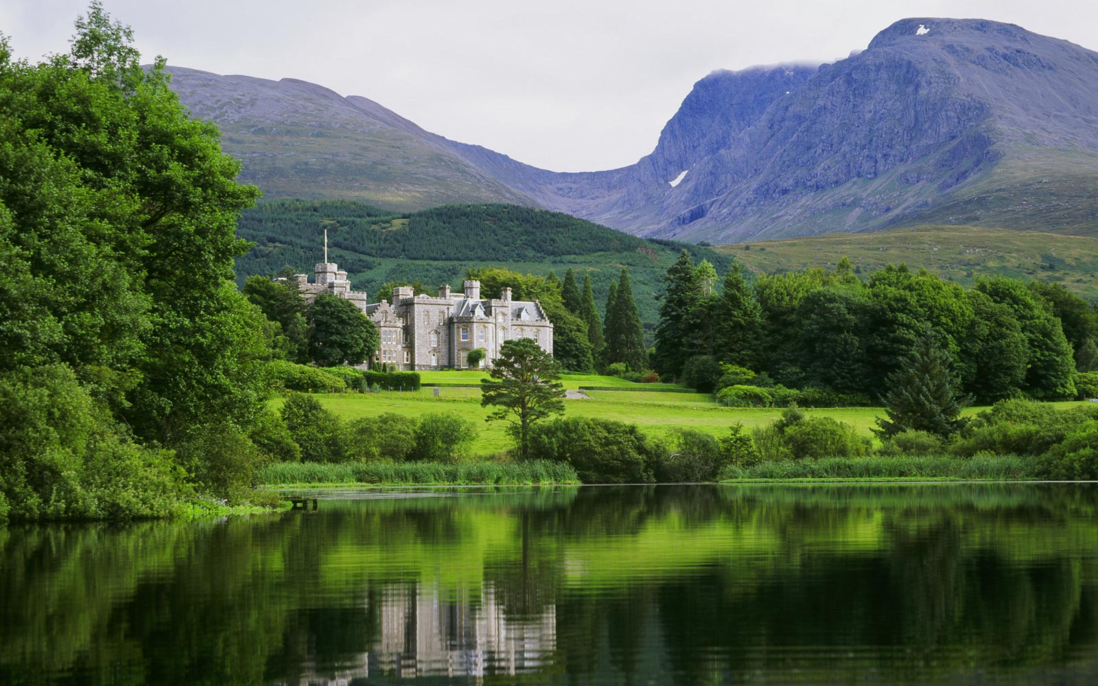 Ultimate Couple’s Getaway in Scotland 