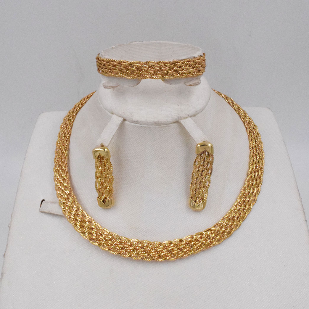 Buy Gold Necklace Online 