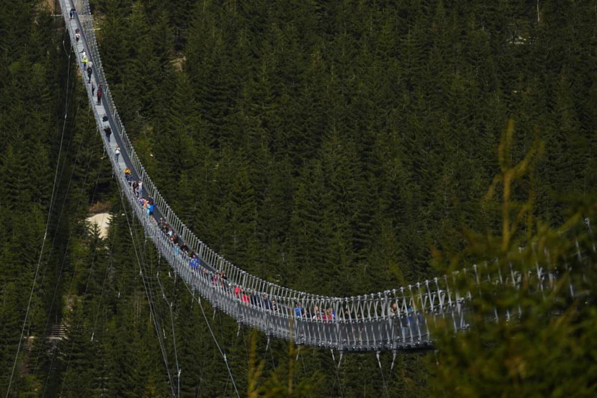 Sky Bridge 