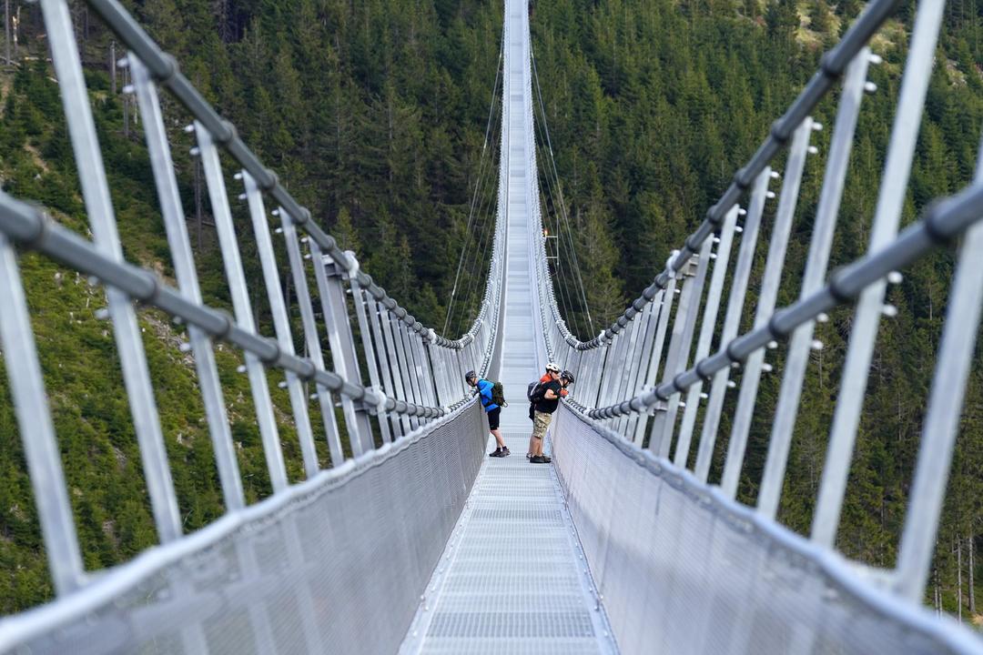 Sky Bridge 