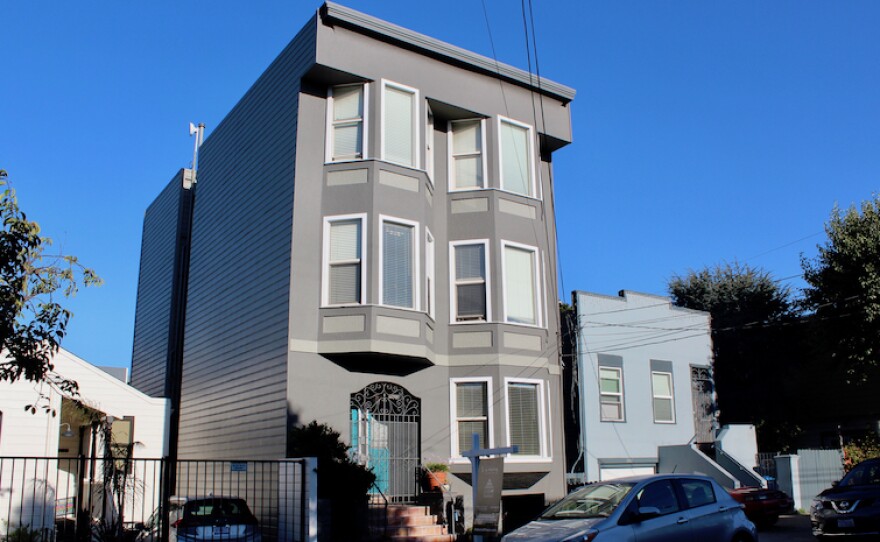 San Francisco Home Shine with a Fresh Coat of Paint 