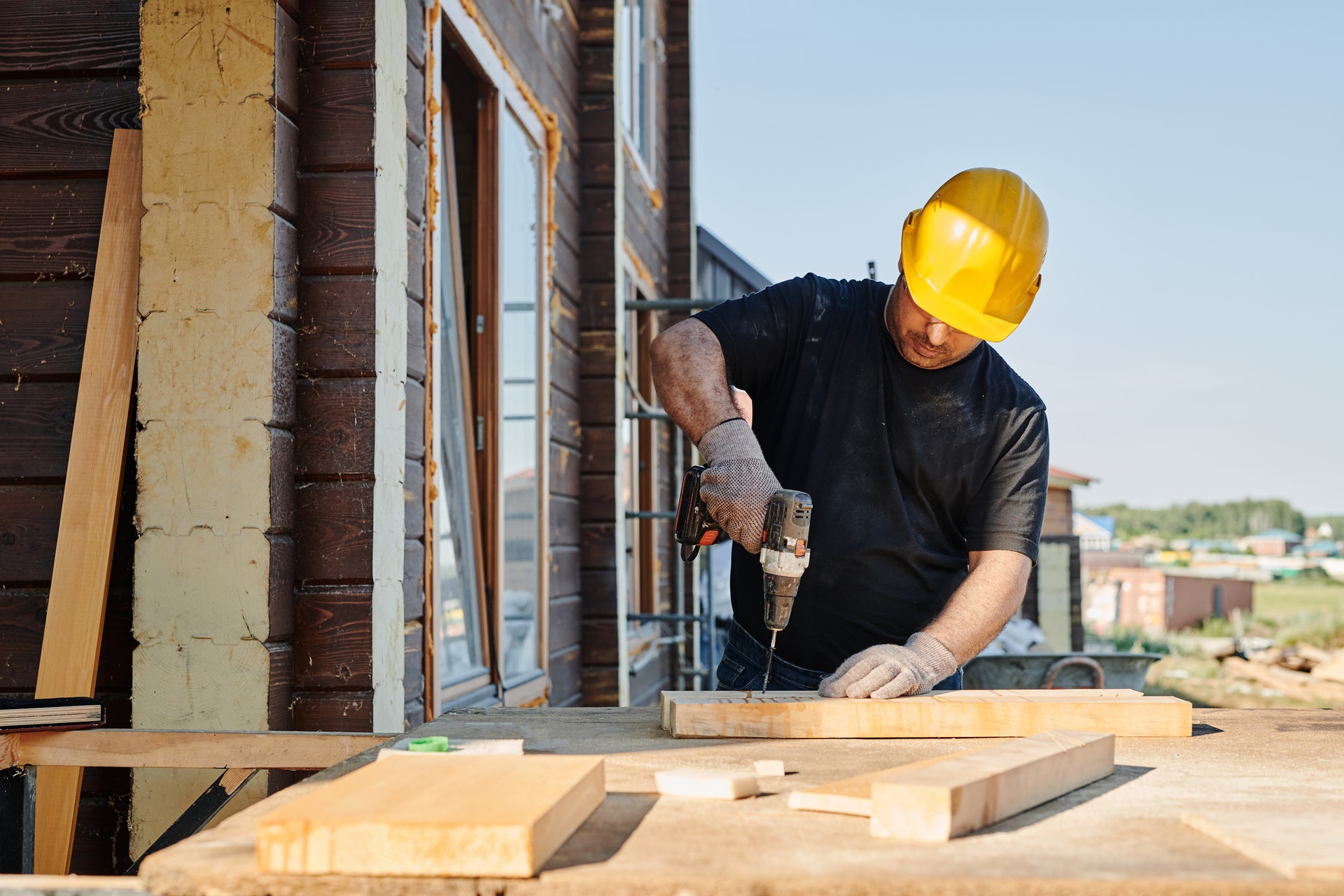 Tips for Choosing the Right Residential Builder 