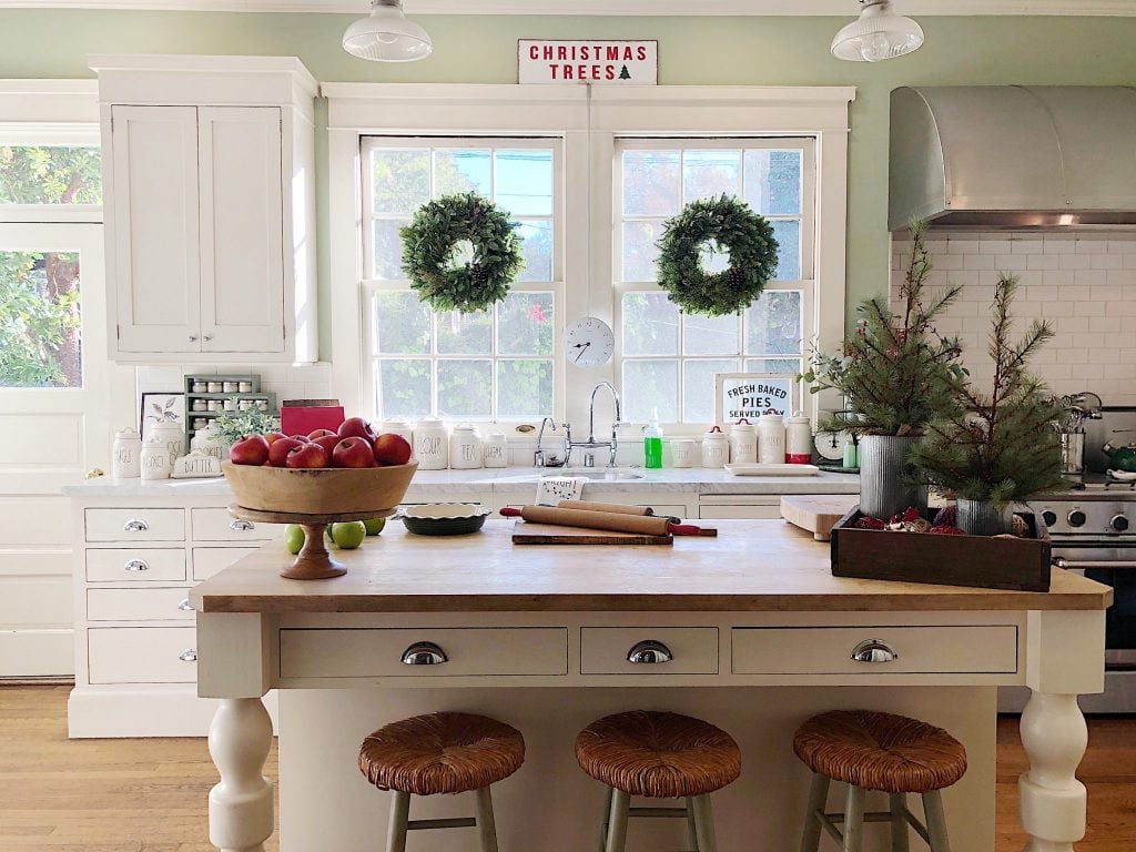 Decorate Kitchen For Christmas 