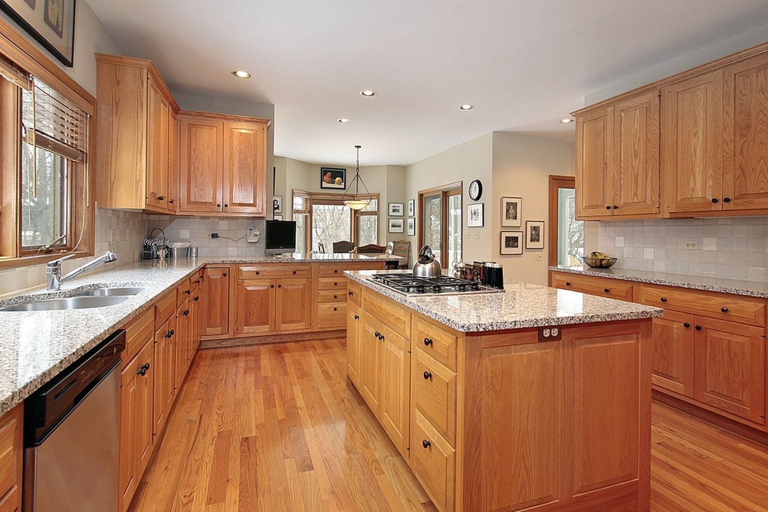 Light Wood Kitchen Cabinets 