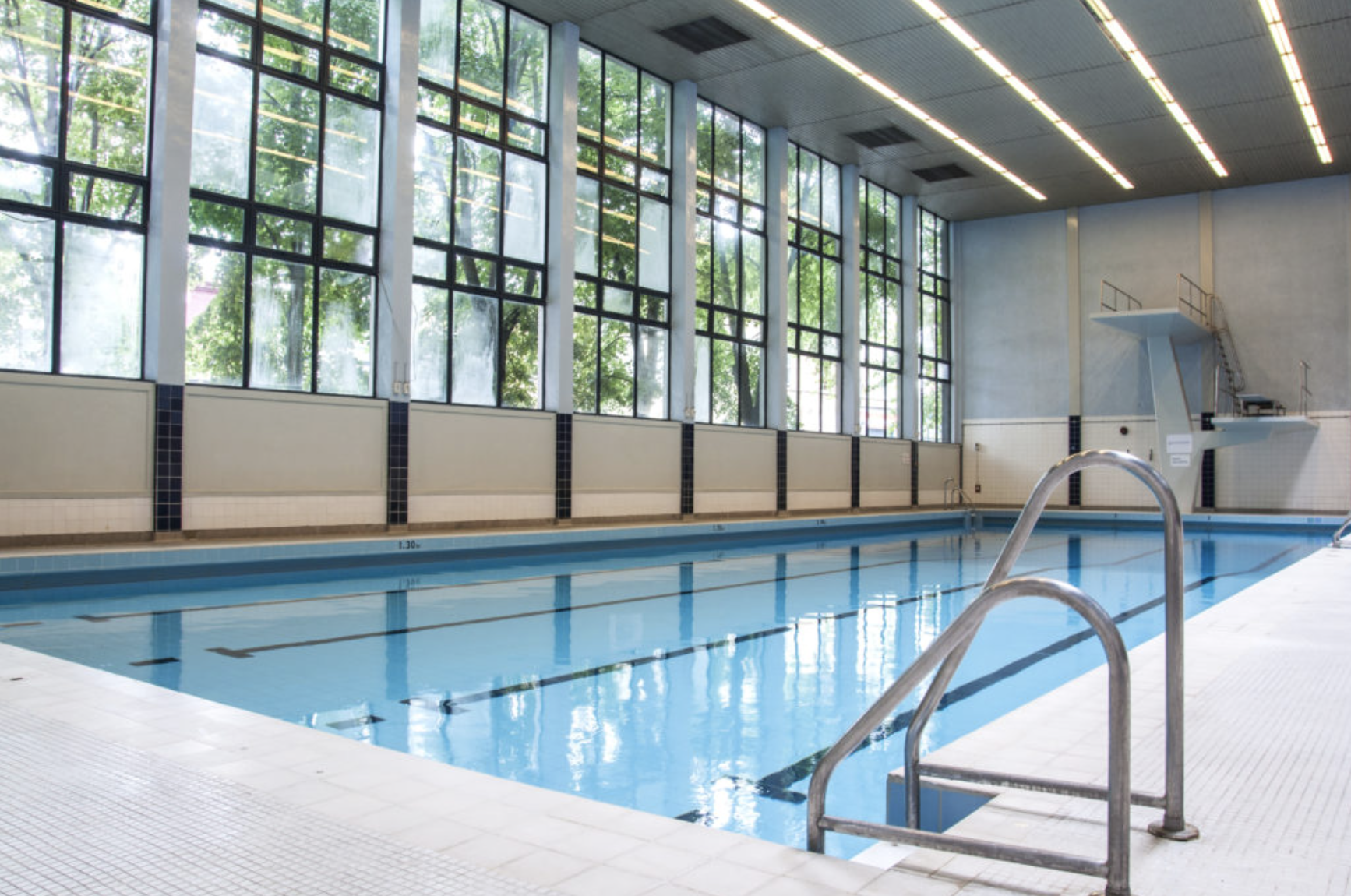 Pool Changing Room 