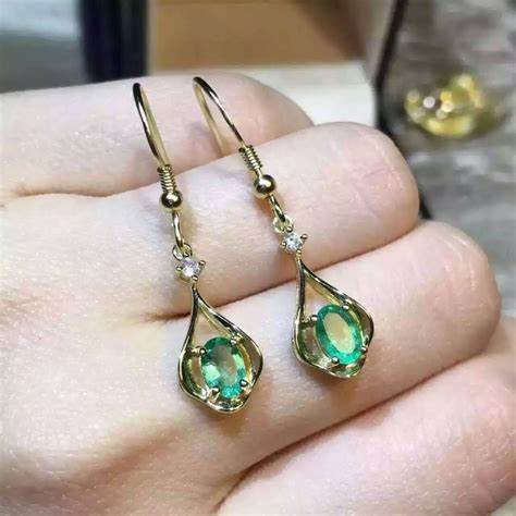 Emerald Earring 
