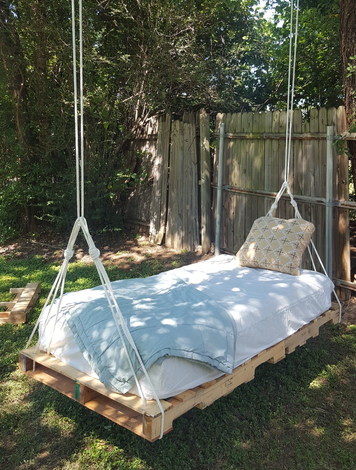 hanging bed 