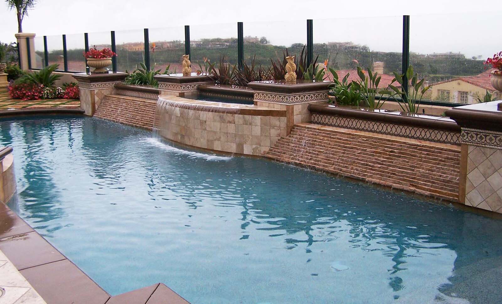 Advantages Of Fibreglass Pools Over Concrete Pools 