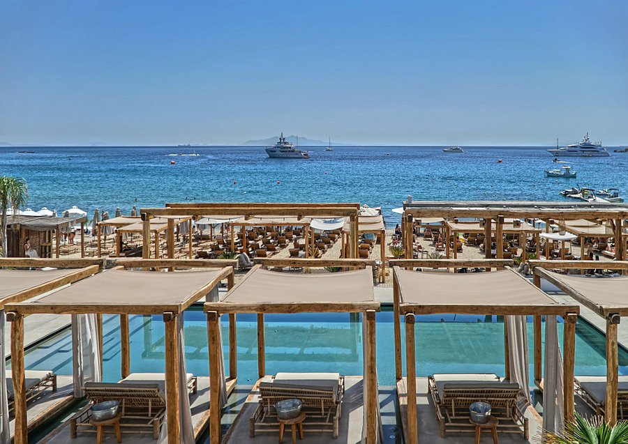 Mykonos's Best Beach Bars 