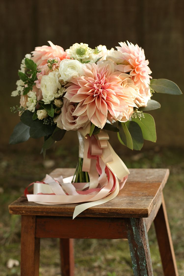 Summer bridal bouquets
