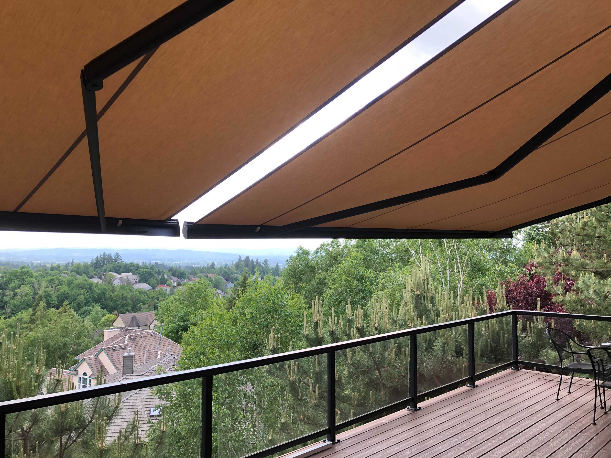 How Awnings Can Reduce Glare and Eye Strain 