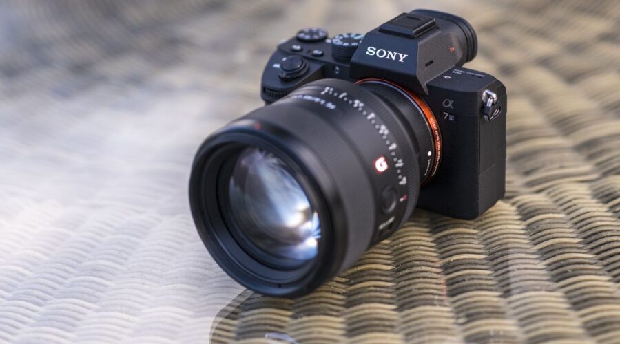 Mirrorless Cameras and Sensor Technology