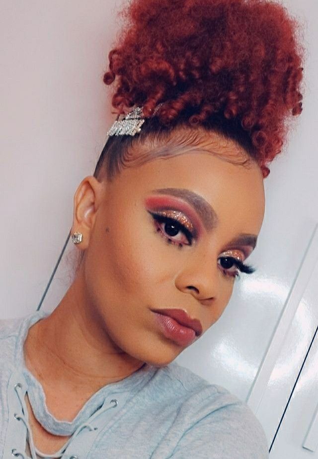 Thanksgiving Cranberry Cut Crease Makeup