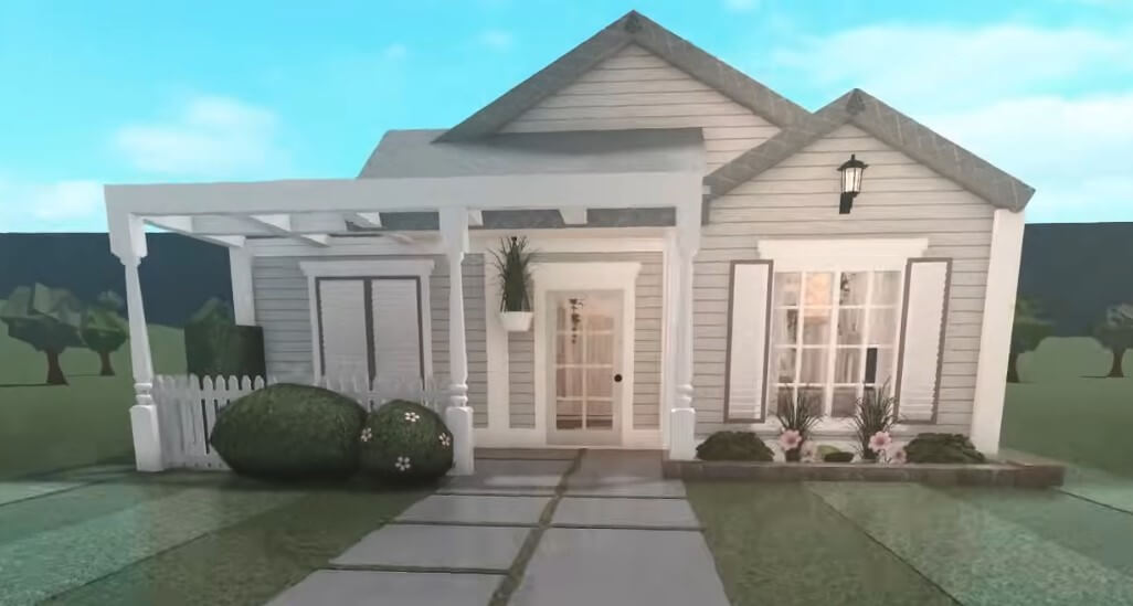 Exterior of Single Story White Roblox Bloxburg House