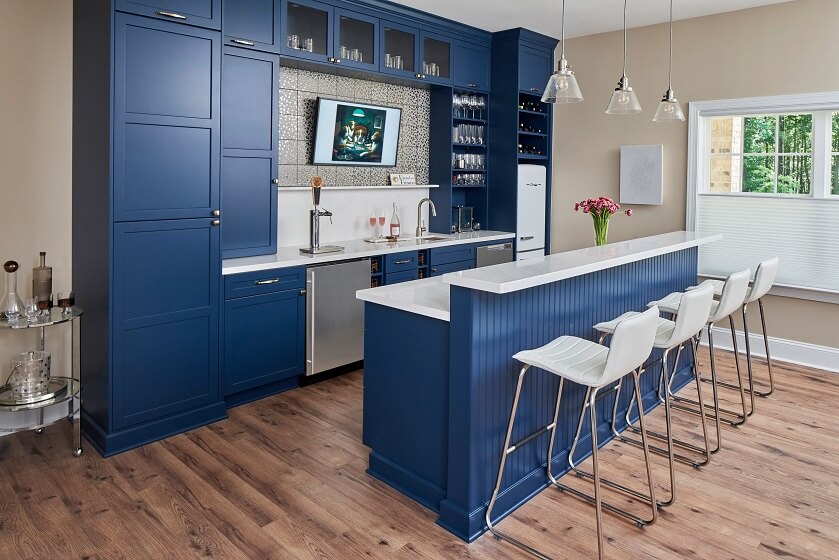 contemporary Blue Wet basement bar with White Chair