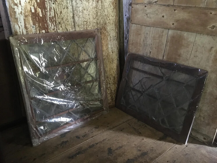 Original Classic Windows wrapped around Plastic Packing