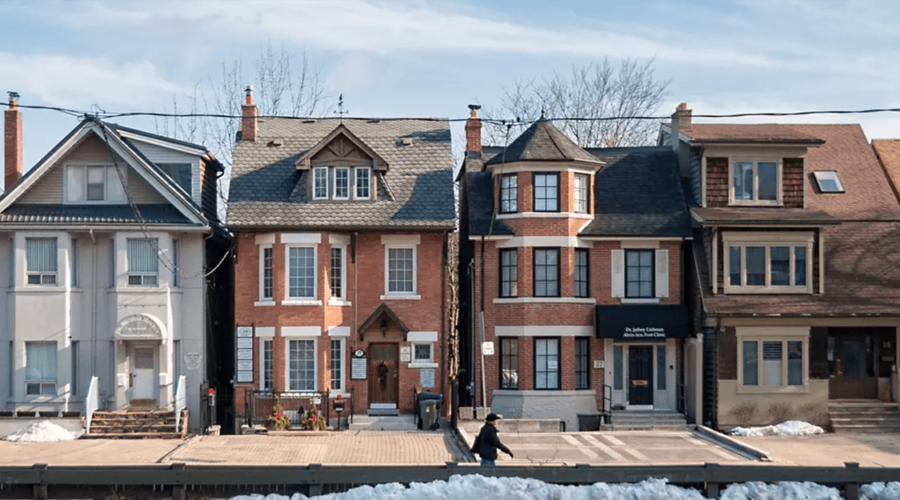 Luxury Neighbourhoods in Toronto