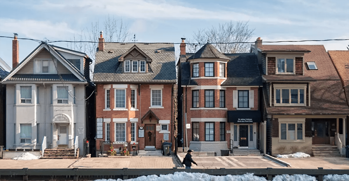 Luxury Neighbourhoods in Toronto 