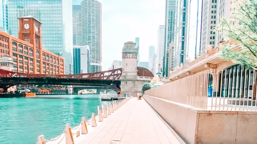 Solo Traveler’s Guide to Chicago