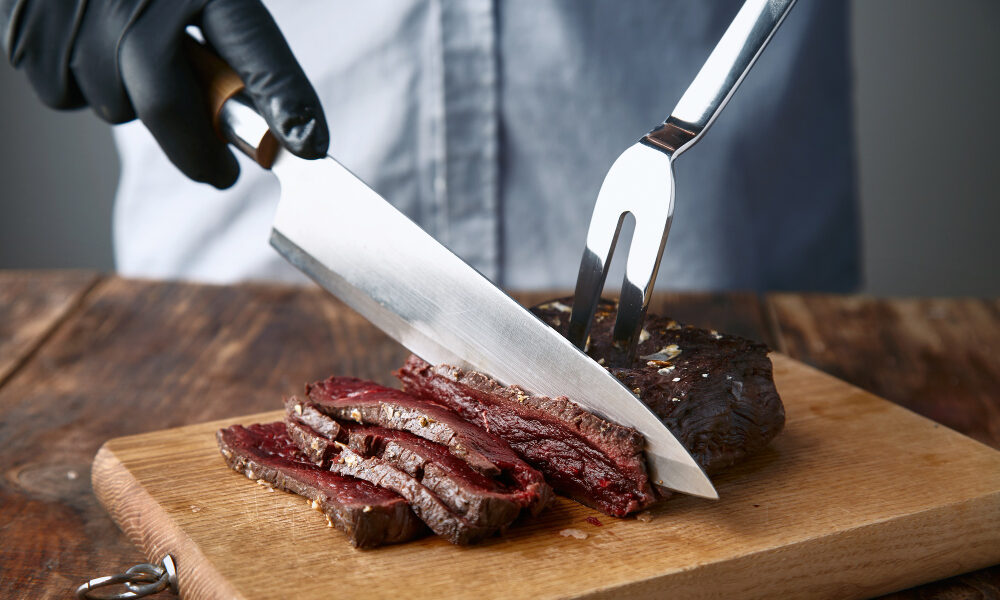 Carving Knife: When Precision Matters for Clean and Even Meat Slices