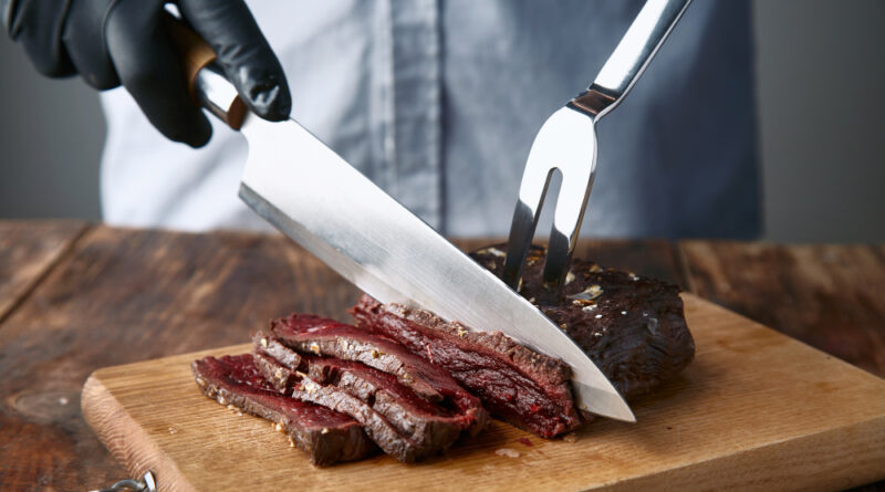 Carving Knife: When Precision Matters for Clean and Even Meat Slices