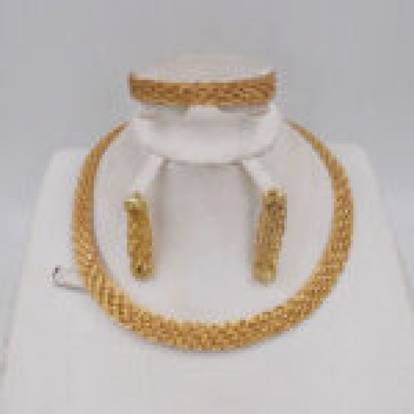 Buy Gold Necklace Online