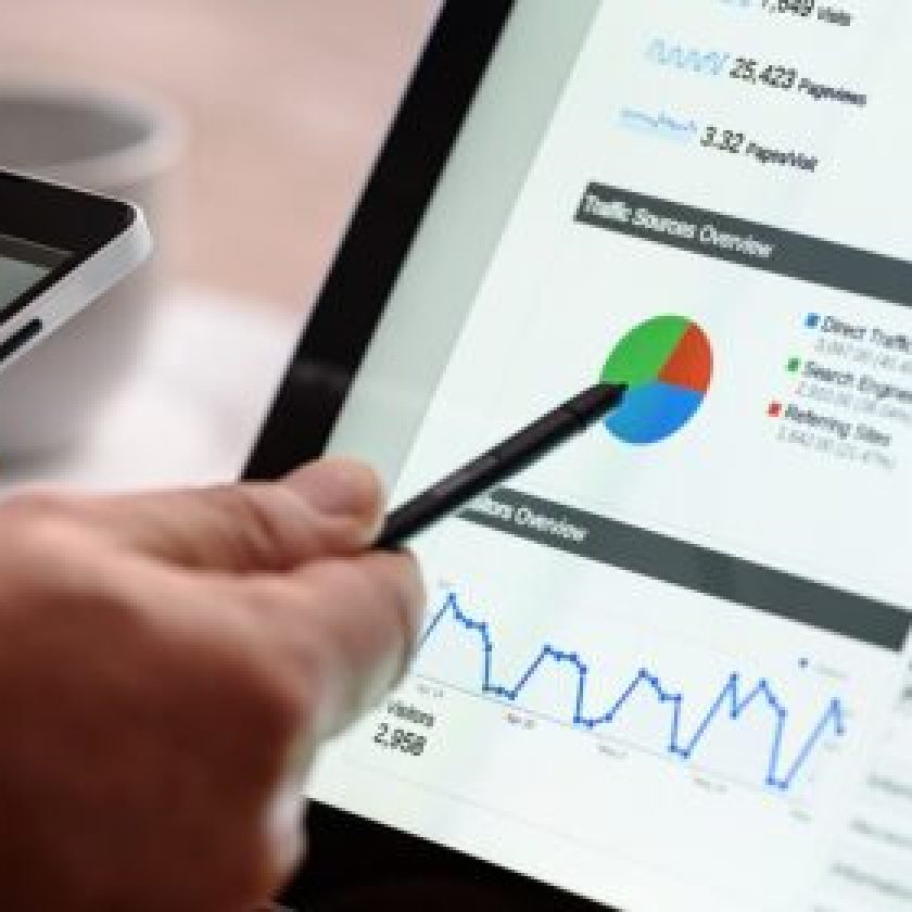 How the Internet Helps Small Business Grow