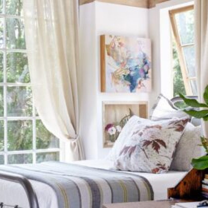 Perfectly Set Your Bedroom Look Like in a Movie Set